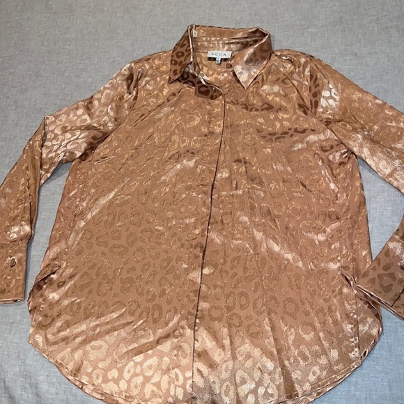 Alcoa Yellow Gold Cheeta Print Long Sleeve Top - Picture 2 of 7